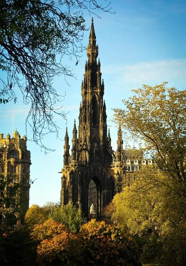 Beautiful 2 Bedroom House In Edinburgh Holiday home